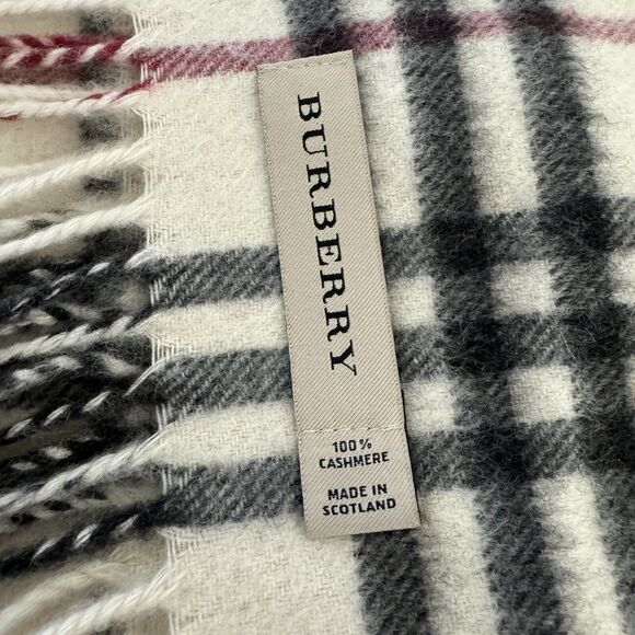 Burberry 100% Cashmere Scarf Unisex $590 Classic Nova Check Fringe Scarf Sand - Picture 6 of 11
